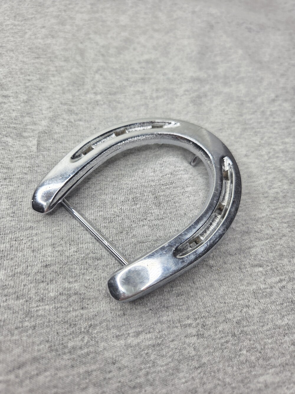 Vintage Diamond Hot Forged Horseshoe Figural Chrome Belt Buckle Equestrian - Picture 2 of 8